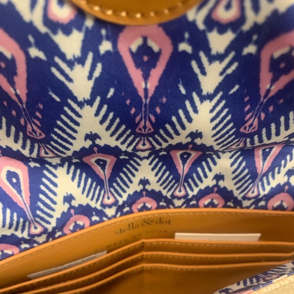 City slim clutch- Embroidered Indigo - Picture 2 of 4